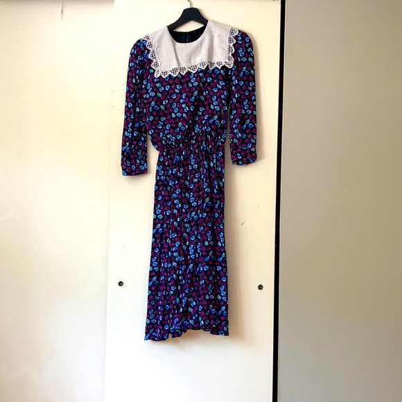 Vintage J.S.J. Flower Dress - Picture 3 of 16